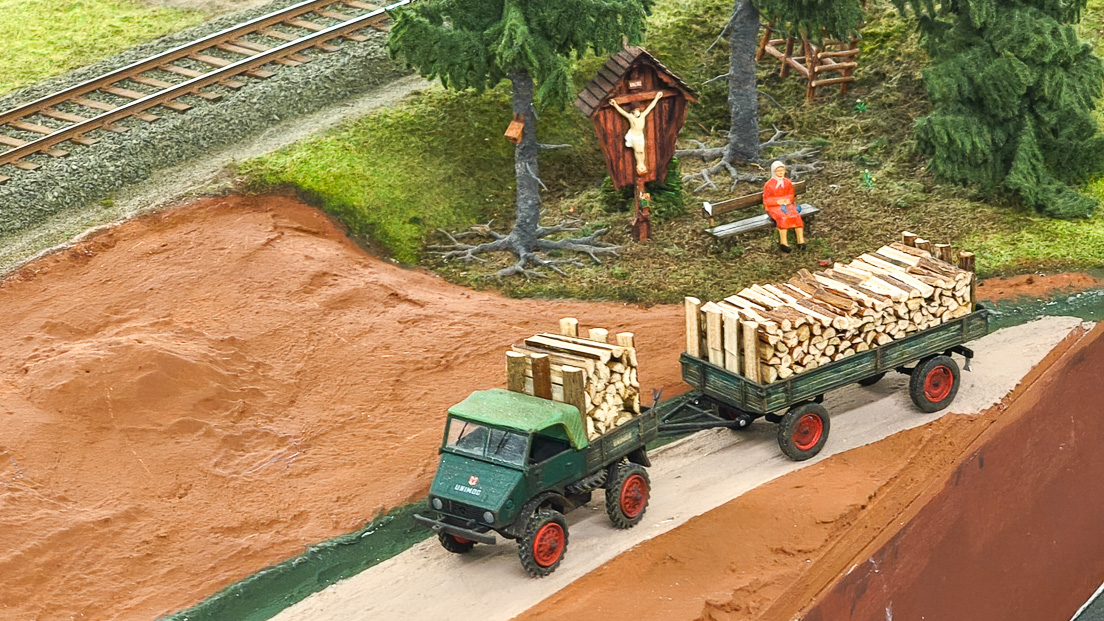 Stellprobe mit Unimog und Bildstock